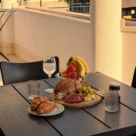 Timo Split Croatia Lägenhetshotell 3*